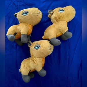 3 capybara plush bundle. Disney Encanto capybaras